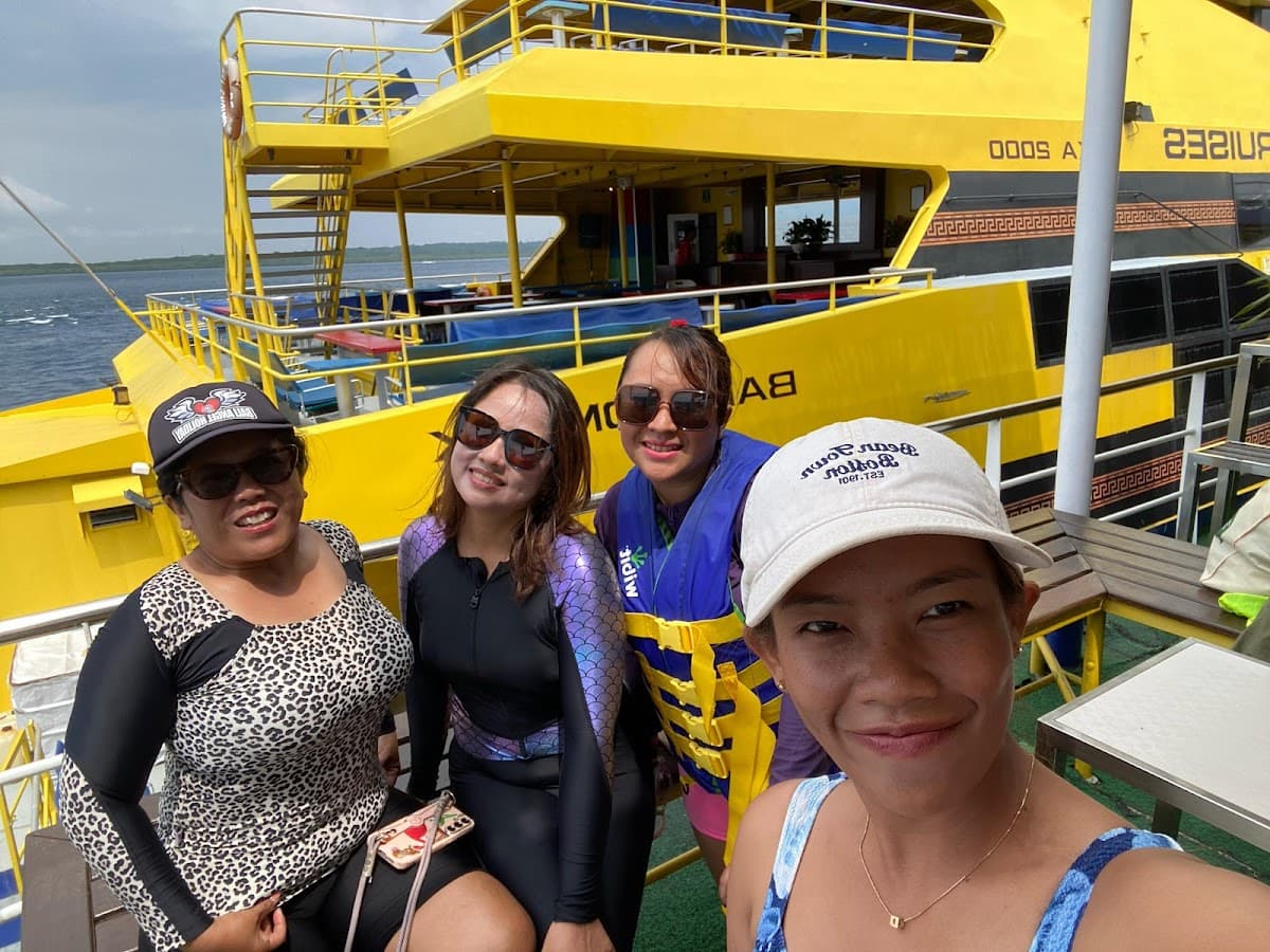 Bounty Dinner Cruise