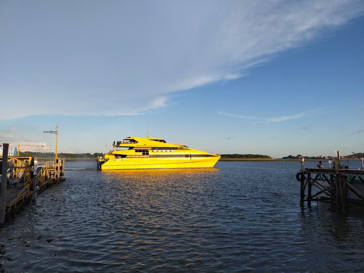 Bounty Dinner Cruise
