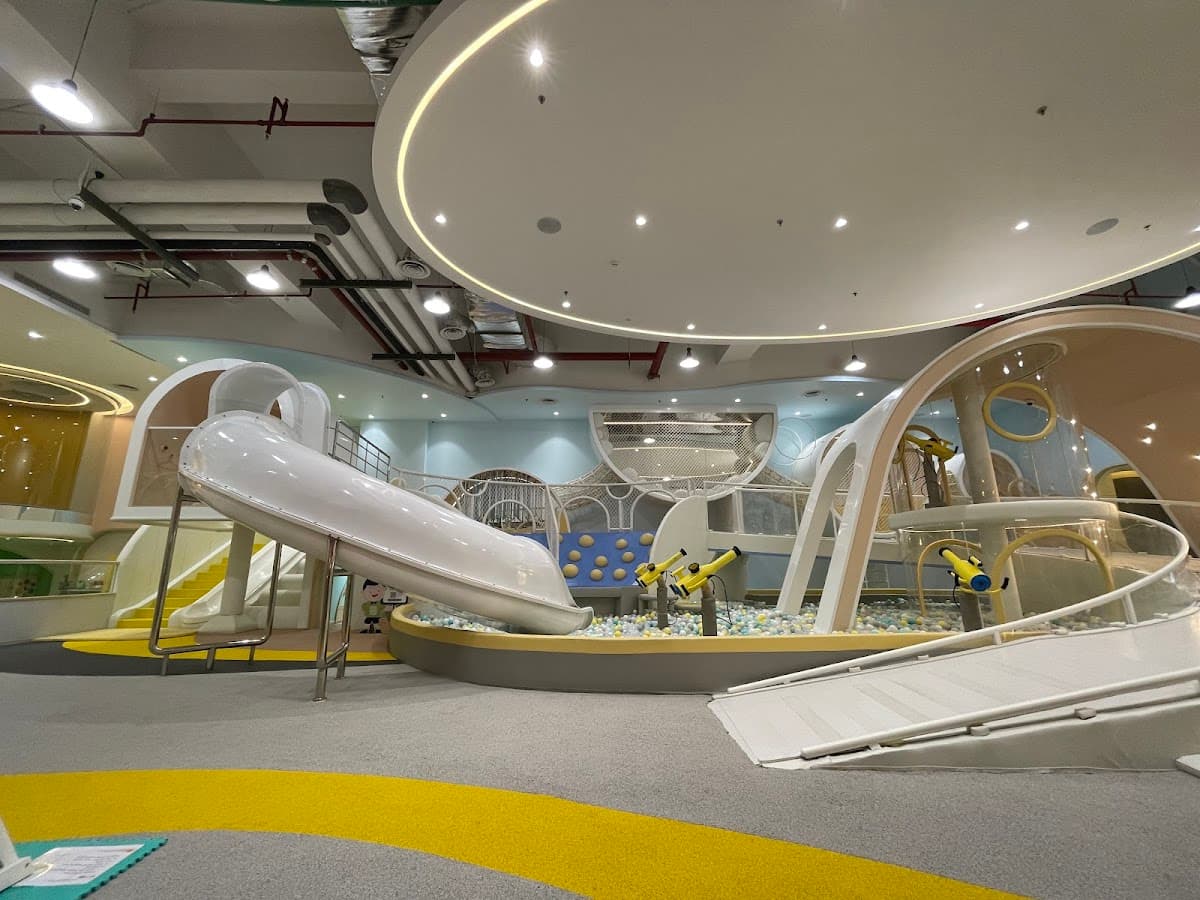 Buumi Playscape Pacific Place