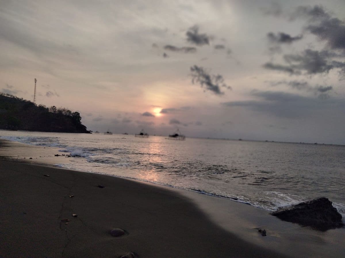 Pesca notturna a Bagan Ciletuh