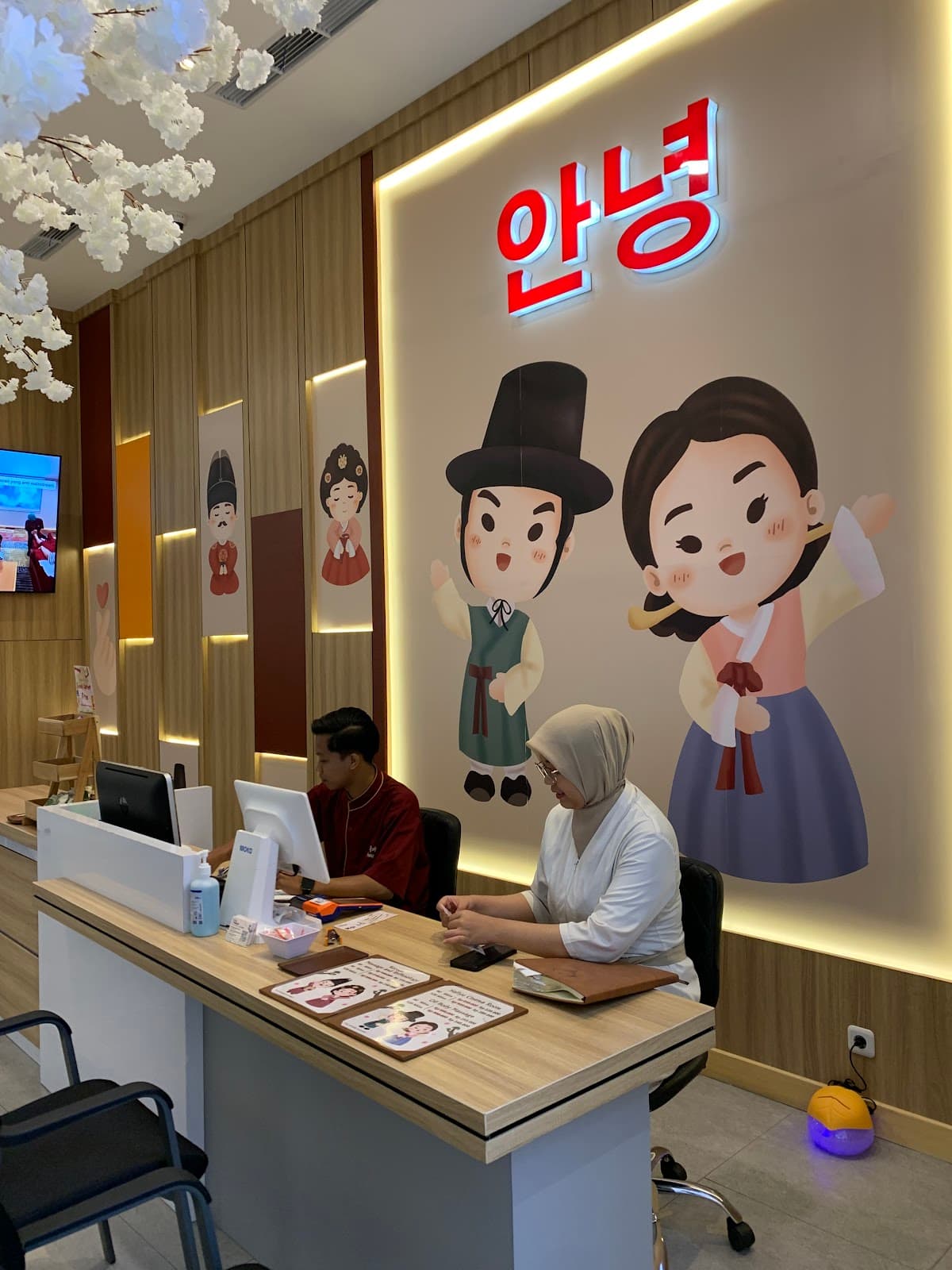 Hwangje Reflexology AEON Mall Deltamas