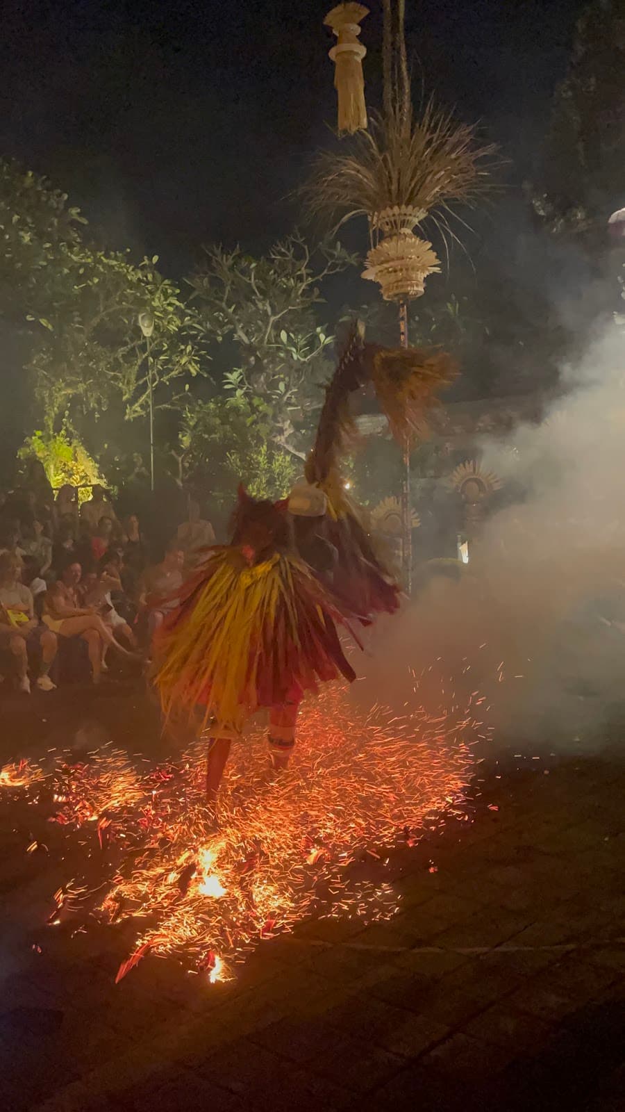 Kecak & Fire Dance Show Seraya Budaya Singapadu Ubud