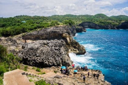 Nusa Penida Beach Day trip by Speedboat Guided Tour