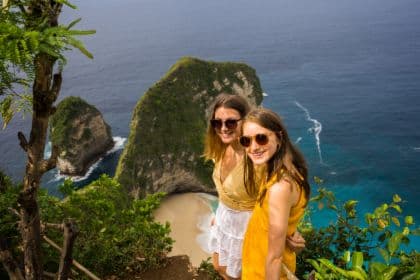 Nusa Penida Beach Day trip by Speedboat Guided Tour