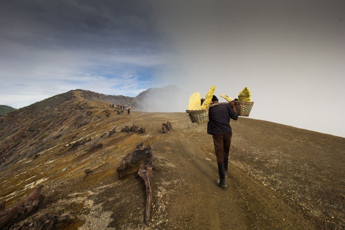 Open Trip Kawah Ijen - by Yukbanyuwangi