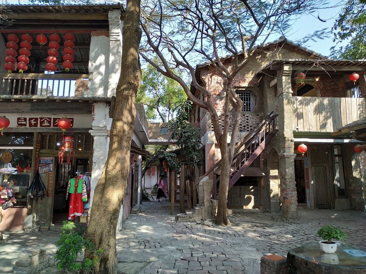 Lao Tang Lake Art Village