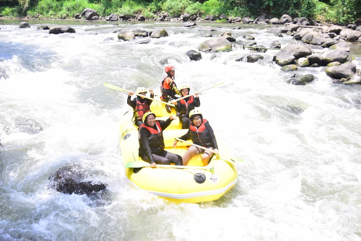 Rafting Sungai Elo