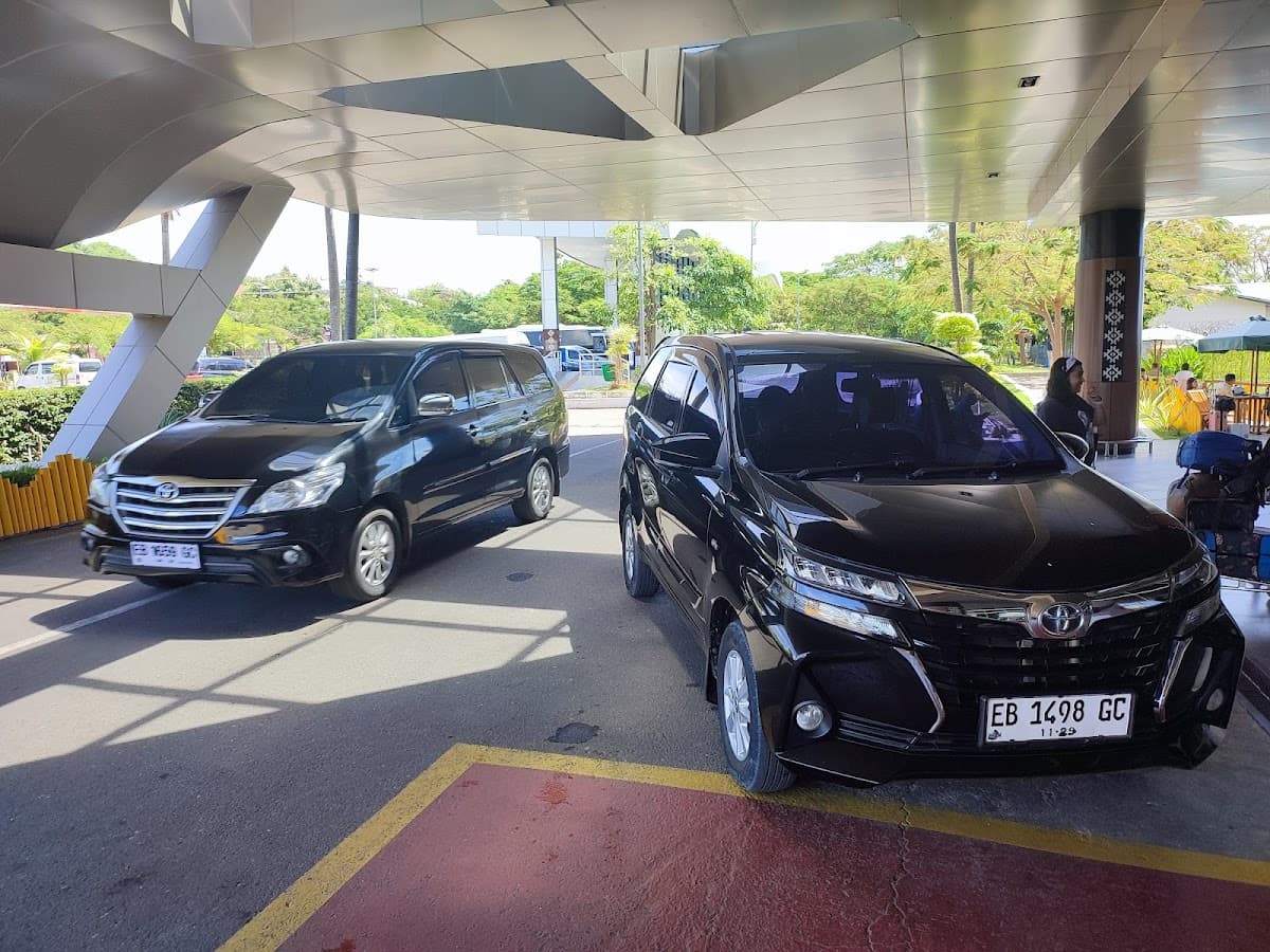 Rent Car Labuan Bajo