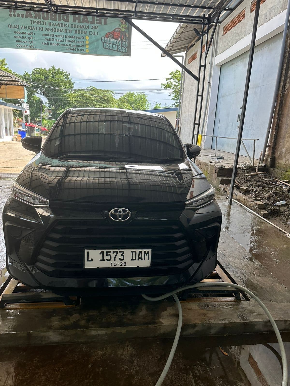 Rent Car Labuan Bajo