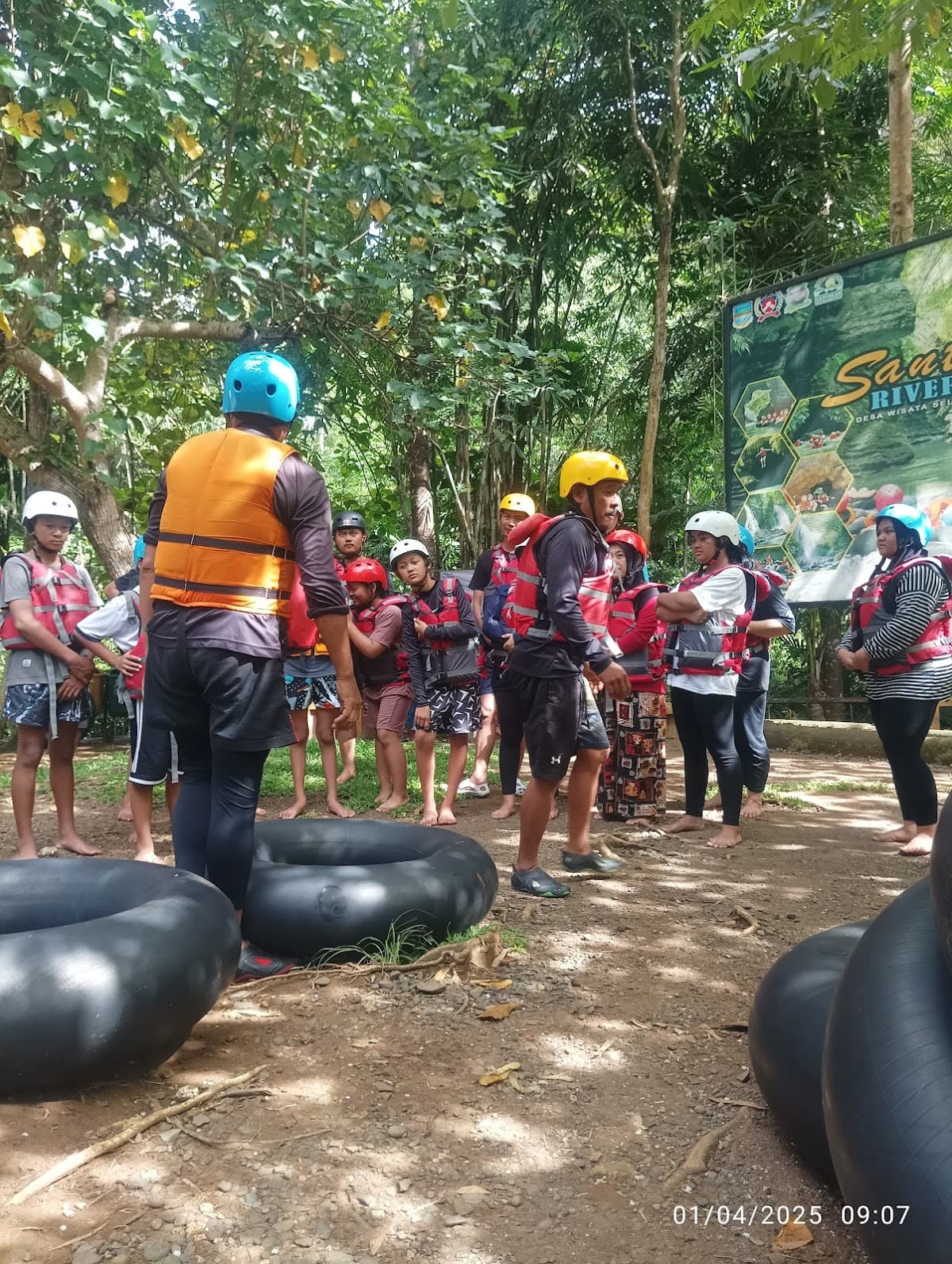 River Tubing Green Santirah