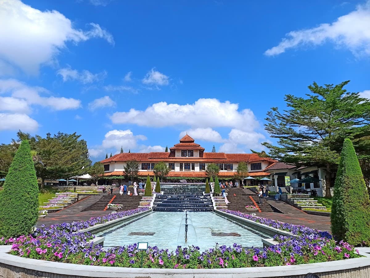 Taman Bunga Nusantara