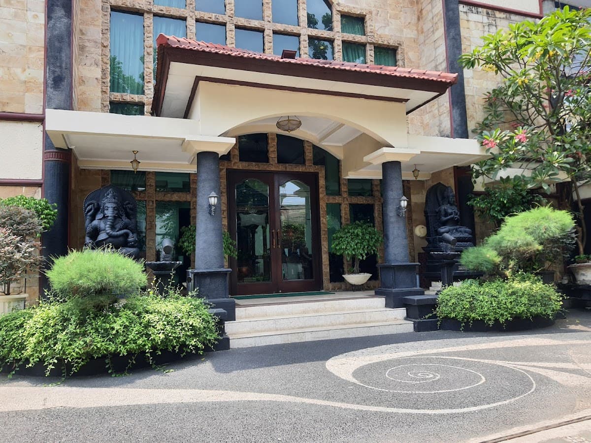 Taman Sari Royal Heritage Spa - Wahid Hasyim