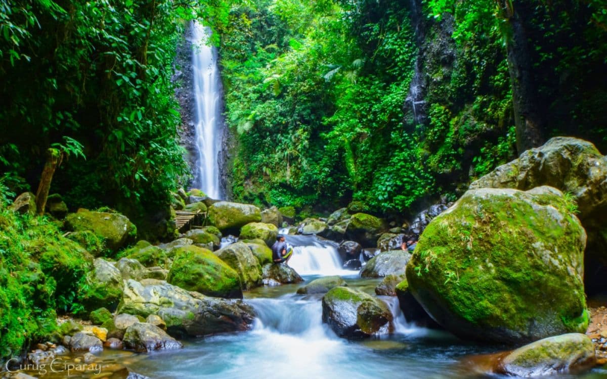 Trekking Curug Seribu, Ciparay i Kiara z Campa
