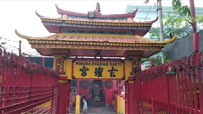 Walking Tour Jakarta China Town by Campa