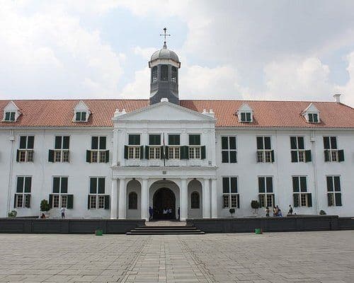 Walking Tour Jakarta Old Town by Campa