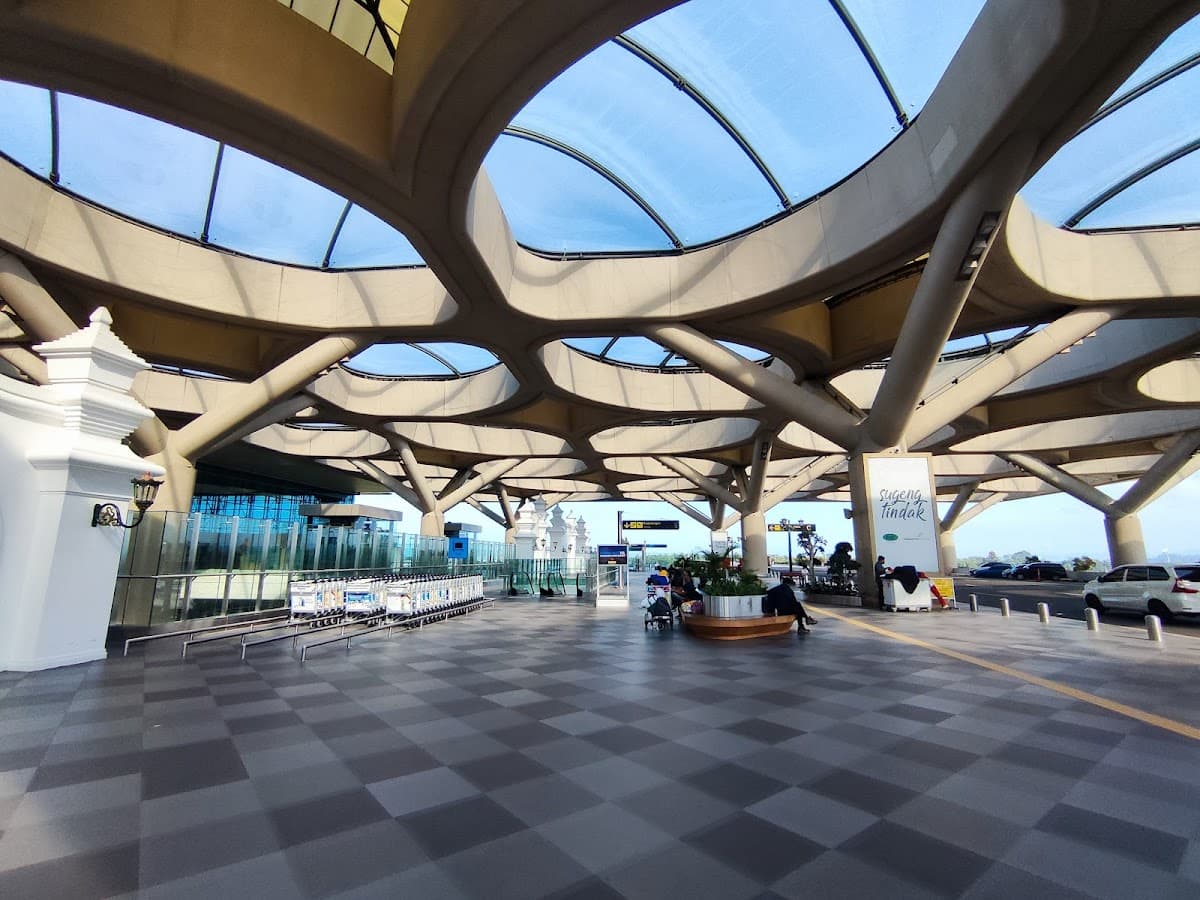 Yogyakarta Airport Transfer from/to Yogyakarta International Airport (YIA)
