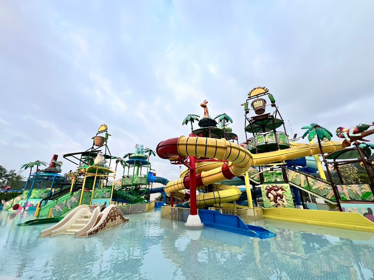 Big Bucket Splash Ticket at Gamuda Luge Gardens
