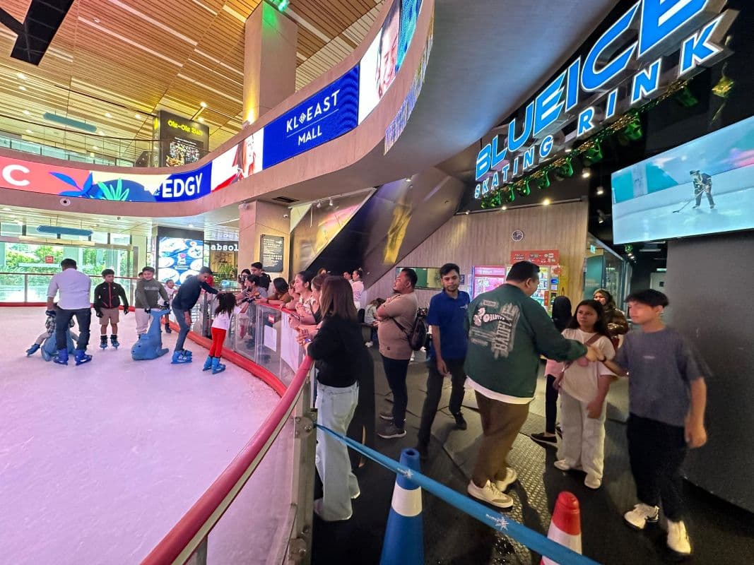 Blue Ice Skating Rink @ KL East Mall