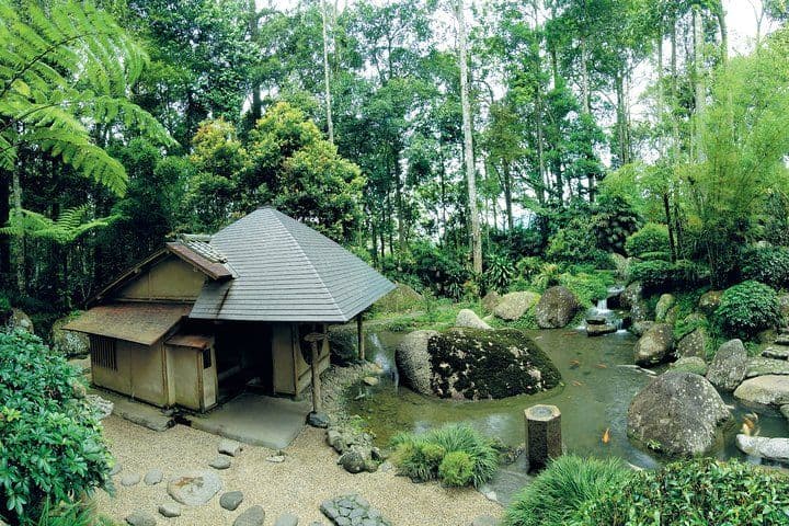 Colmar Tropical & Batu Cave Day Trip (SIC - Join In Tour)