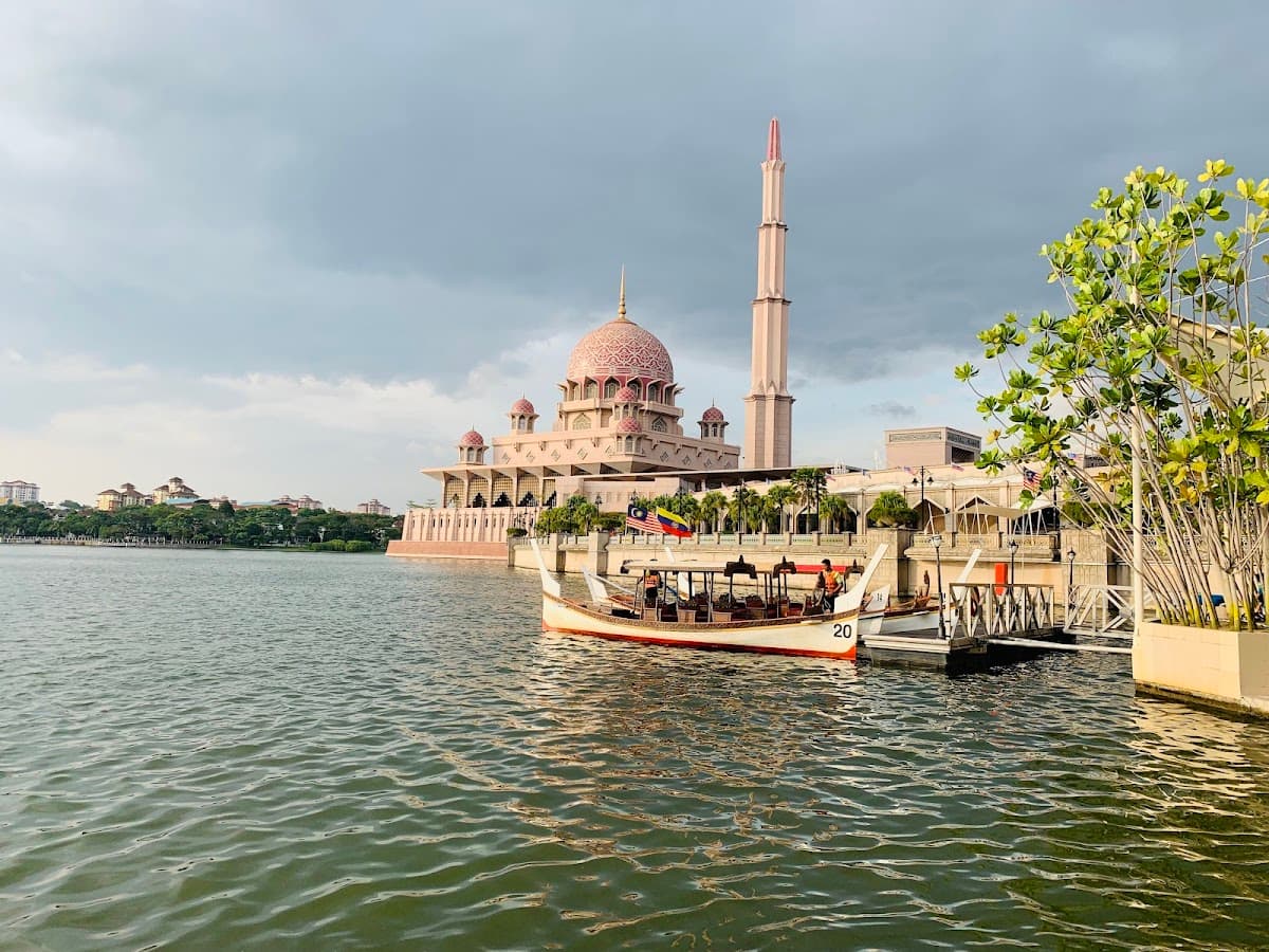 Cruise Tasik Putrajaya