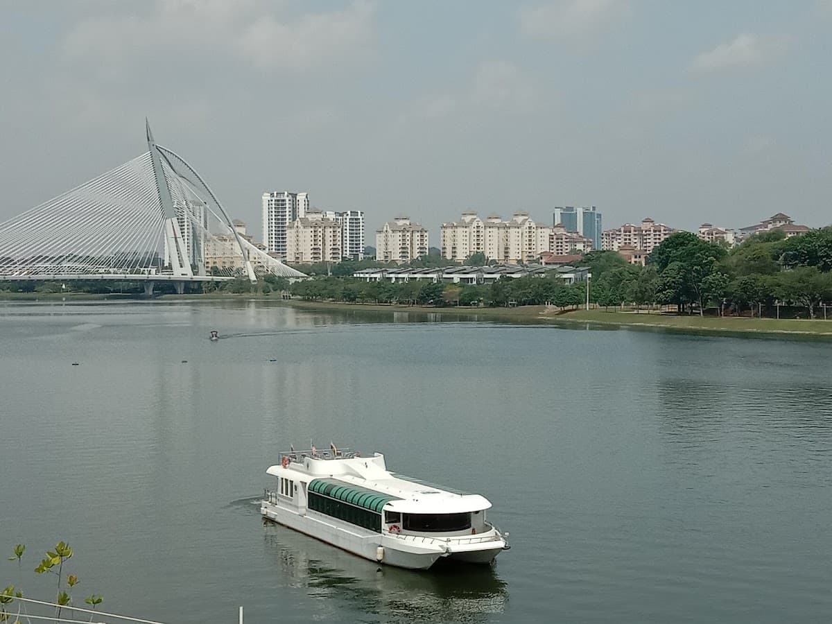 Cruise Tasik Putrajaya