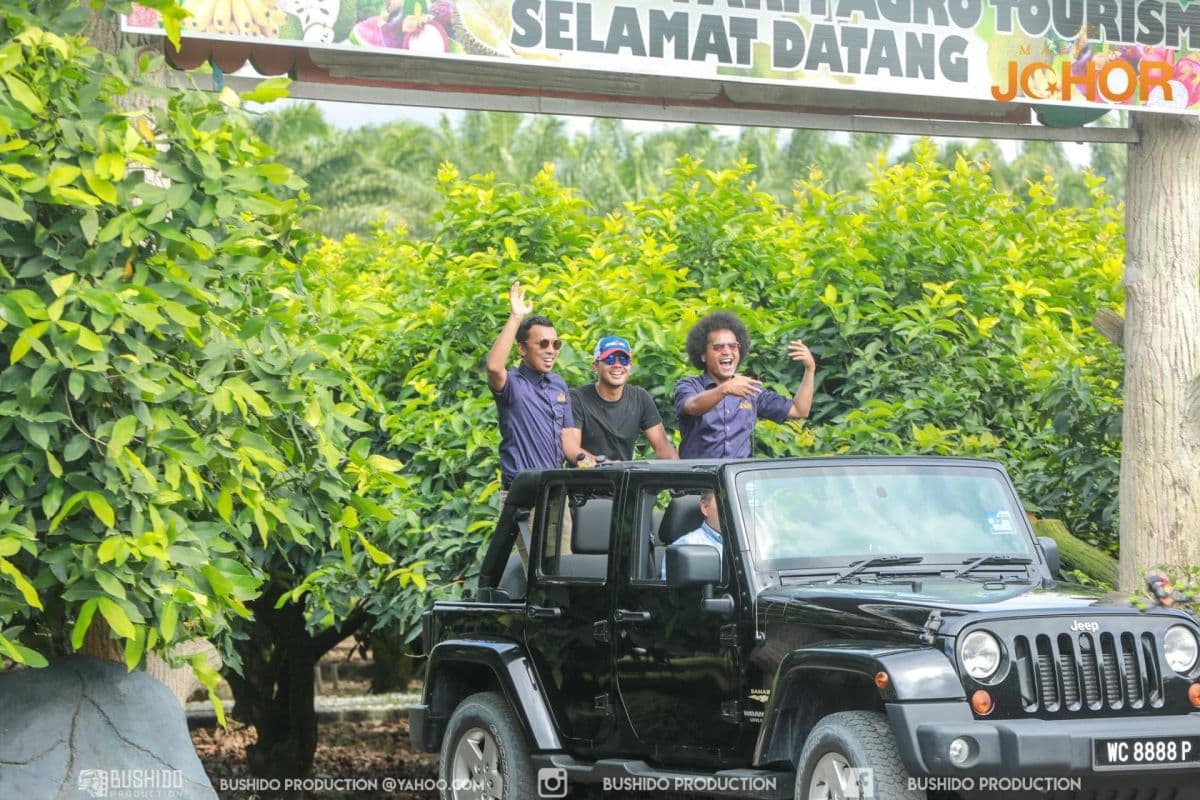 Desaru Fruit Farm - Tour in G Wagon