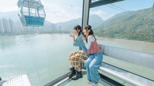 Hong Kong Ngong Ping 360 cable car ticket [Disney-themed round-trip crystal cabin ticket] with optional attractions & dining recommendations