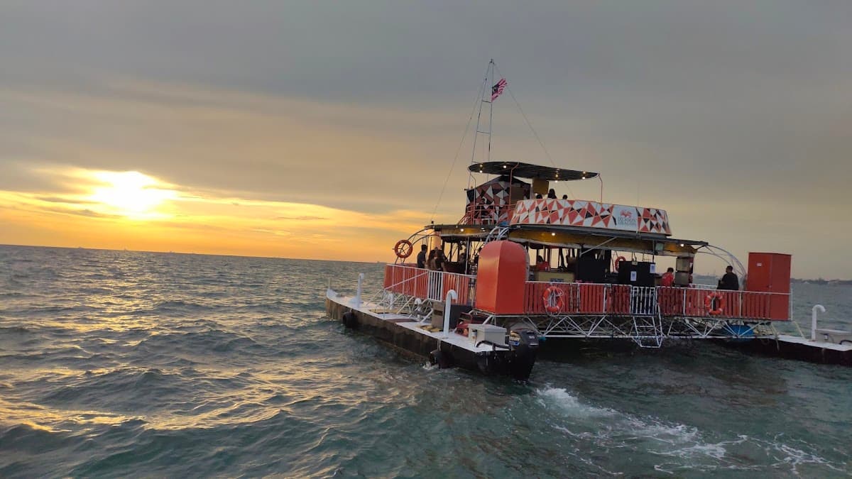 Dickson Dragon Cruise