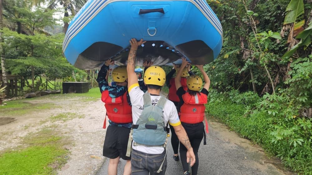 Całodniowa wyprawa: Rafting na rzece Gopeng – przygoda, której musisz doświadczyć