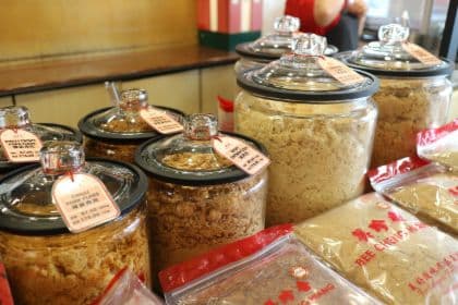 Singapore Foodie Experience with 5 Tastings Private Evening Guided Tour