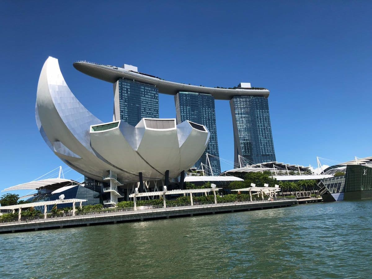Singapore Marina Bay Night Walk with Spectra & Garden Rhapsody Shows