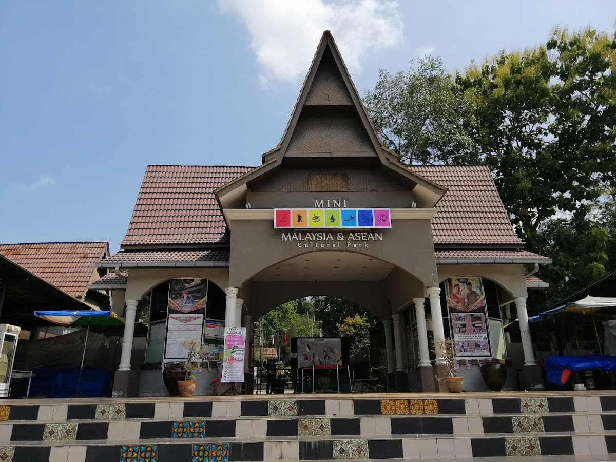 Malaysia Heritage Studios in Melaka