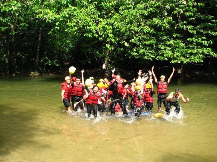 Tour giornaliero di rafting e speleologia (SIC - Tour di gruppo)