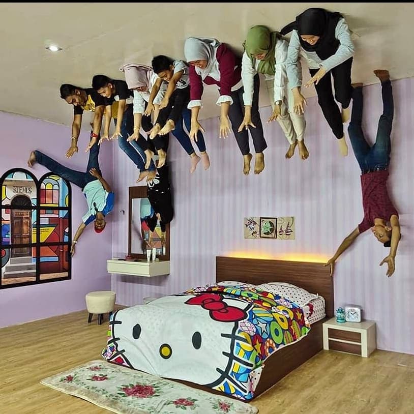 Upside Down House Gallery Melaka Ticket