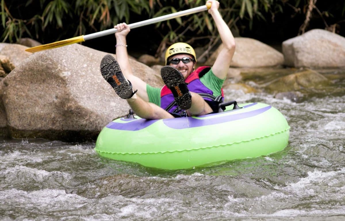 Spływ pontonowy (White Water Rafting) i zwiedzanie jaskiń w Gopeng