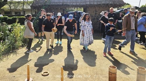 Jeju's first English Bus Tour Since 2008 for East Course