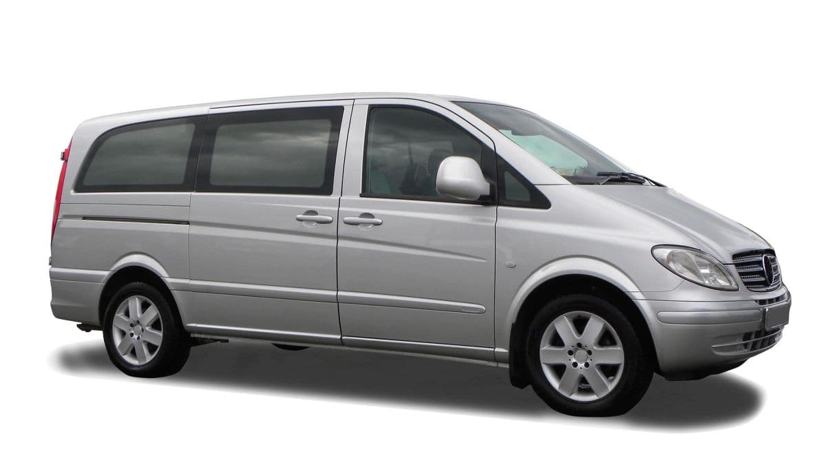 Hong Kong Airport (HKG) Transfer (1 way to Hong Kong Downtown)