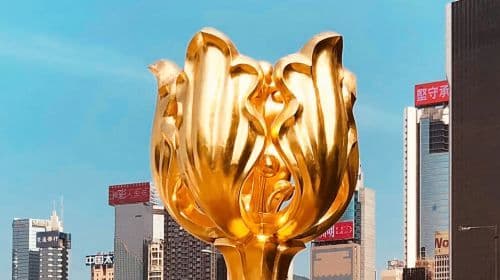 Hong Kong privécharter Golden Bauhinia Square Avenue of Stars Victoria Harbour 1-daagse tour Alpha Luxury Car Customization Day Tours
