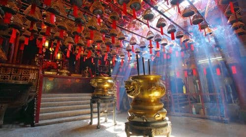 Hong Kong Strolling through Central - Star Ferry Ferris Wheel Man Mo Temple Open Top bus one-day tour Exquisite Small Group Day Tours