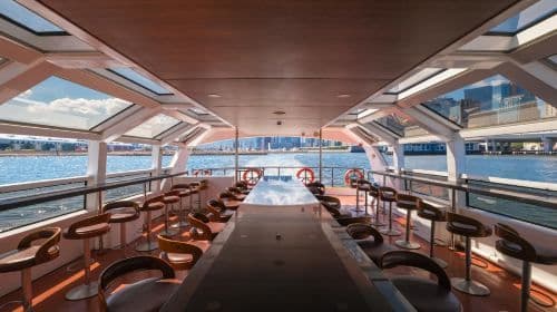 Offerta a tempo limitato del 40% - Biglietto per la crociera turistica "Wing On" nel Victoria Harbour di Hong Kong (bevande illimitate) Pass di trasporto