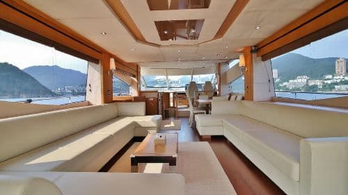 Private Yacht Charter in Hong Kong - The Perfect Choice for Girls' Party on a British-Style Luxury Yacht Transport Passes