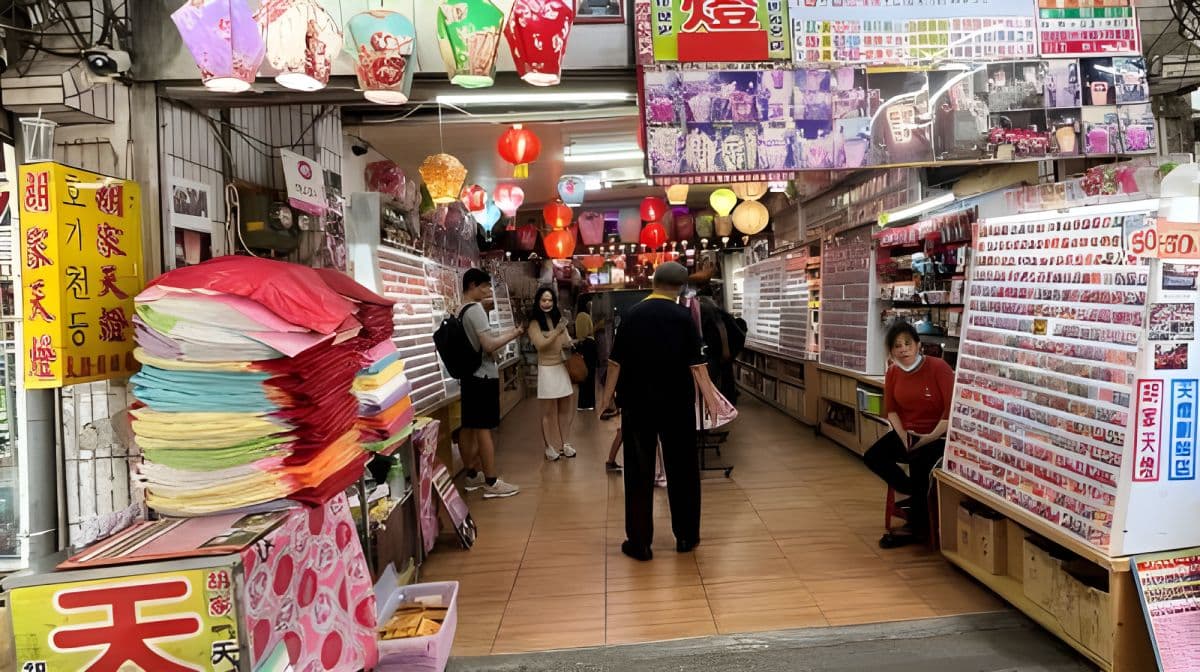 Pingxi Sky Lantern, Shifen Old Street