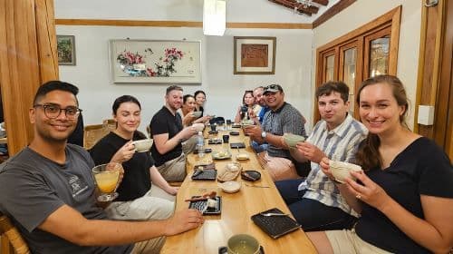 Wycieczka kulinarna po centrum Seulu z przewodnikiem i ponad 8 lokalnymi degustacjami