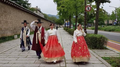 Full Day- Essential Seoul City Tour & Gourmet Tour(incluindo almoço e jantar) Day Tours