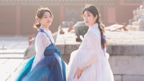 Travel photography in Seoul, South Korea[Exclusive customized photography with Hanbok rental, beautiful short videos, curated photo shoots, and Korean-style makeup.]