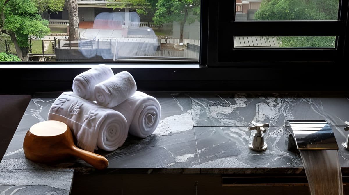 Beitou Hot Spring Bathhouse for 2 people 90 minutes + afternoon tea Option(October to March holidays 2 people + NT$300)