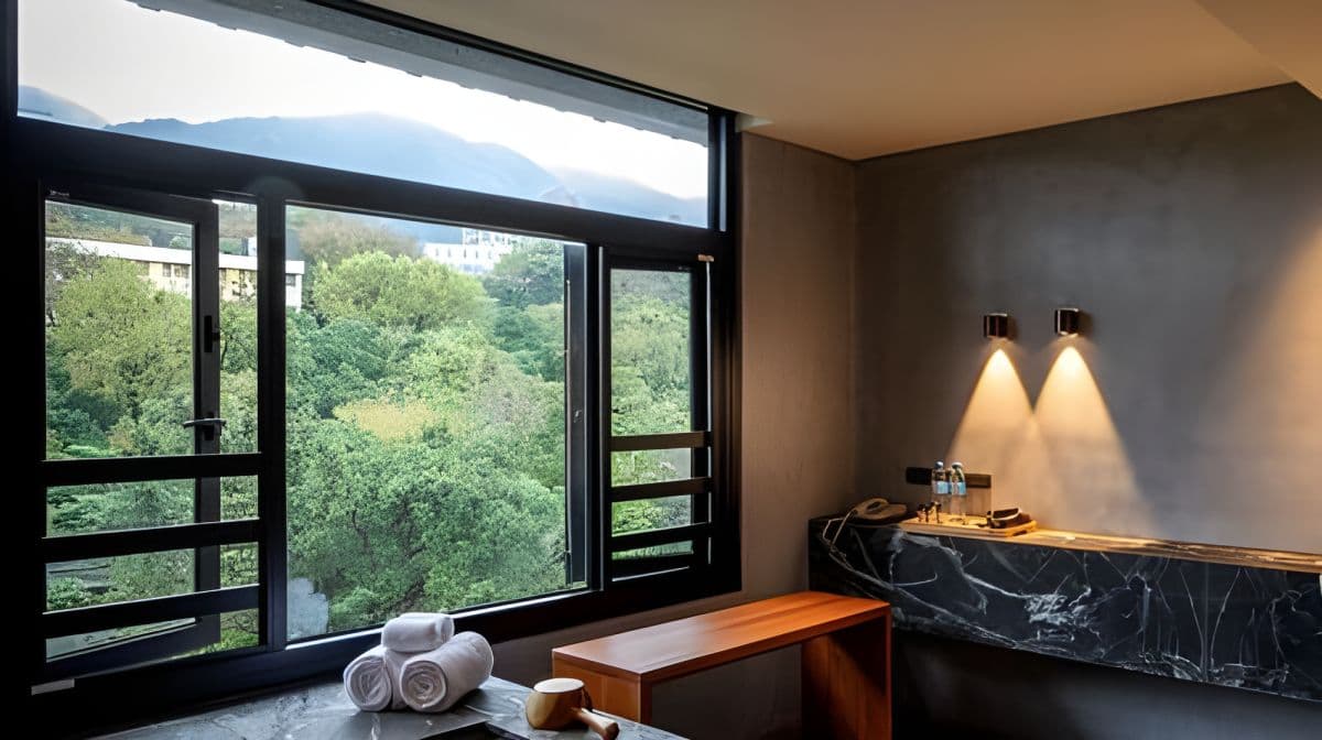 Beitou Hot Spring Bathhouse for 2 people 90 minutes + afternoon tea Option(October to March holidays 2 people + NT$300)