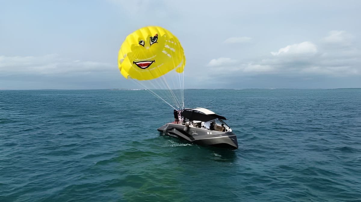 Experiencia de parasailing en las islas Penghu [Festival de Fuegos Artificiales de Penghu 2025]