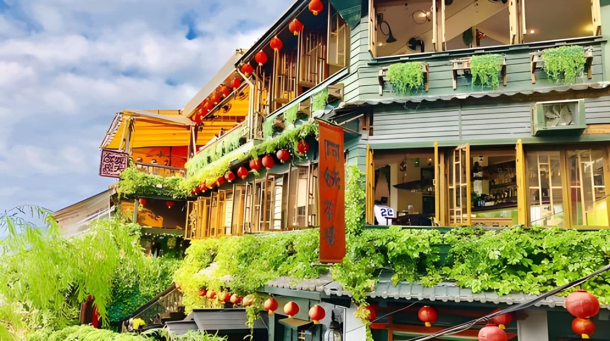 Shifen + Pingxi + Jiufen Old Street + Keelung MiaoKou Night Market private Charter-Tour [Abfahrt ab Taipeh] Tagestouren