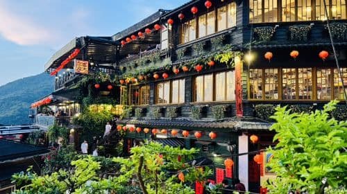 Shifen + Pingxi + Jiufen Old Street + Keelung MiaoKou Night Market private chartered tour [Depart from Taipei] Day Tours